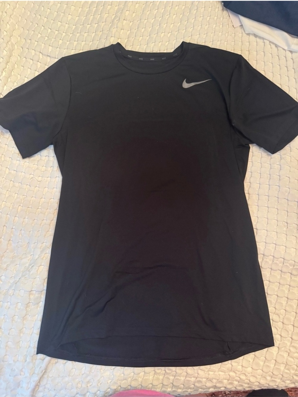 Nike Black Short-Sleeve Crew Athletic Tee with Reflective Swoosh